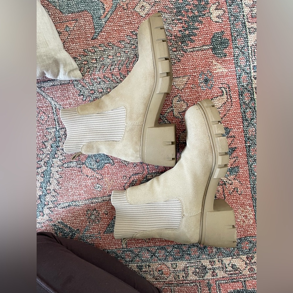 Steve Madden boots